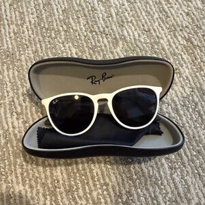 COPY - Ray Ban Sunglasses White rim